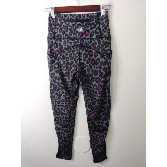 3/$20 Body Glove Gray Black Pink Animal Cheetah Leopard Print Leggings Size S - Picture 5 of 9